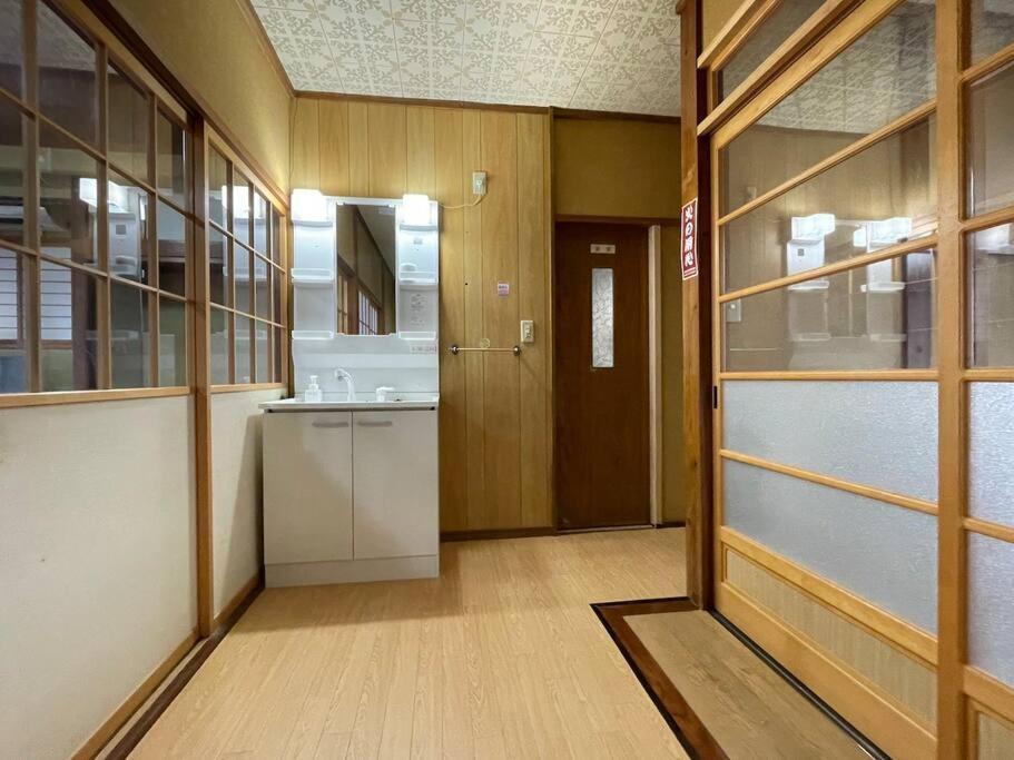 הוילה Itoigawa えのきや小泊 Enokiya Kodomari מראה חיצוני תמונה